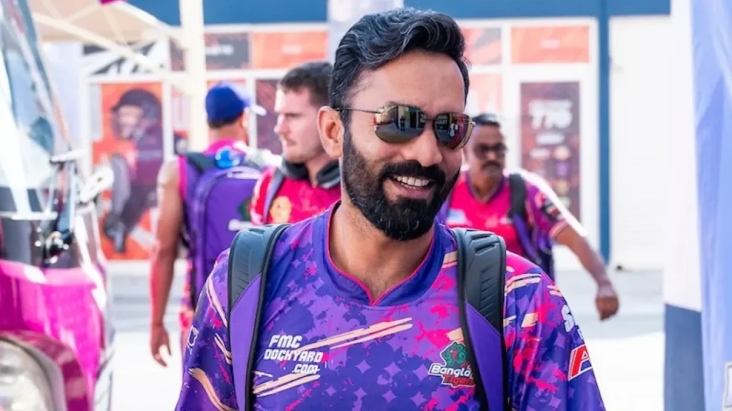 Dinesh Karthik at SA20: Guiding the Next Generation While Showcasing His Skills