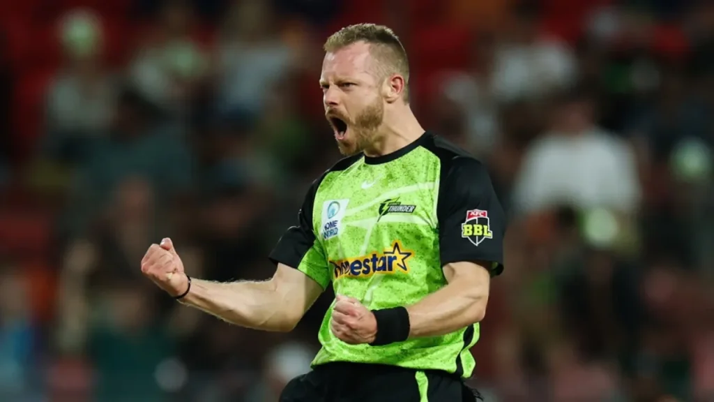 McAndrew’s Fiery Five-For Powers Thunder Past Stars in BBL Thriller